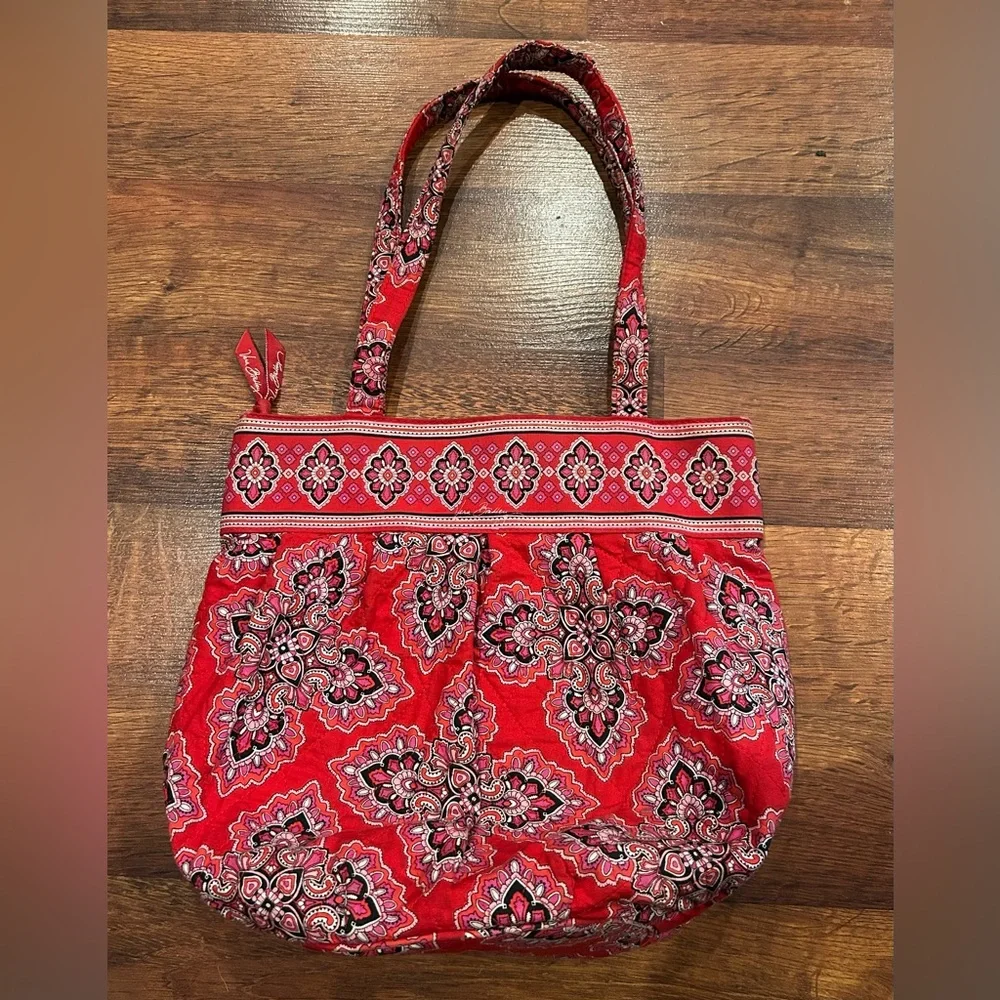 Vera Bradley Shoulder Bag Purse Frankly Scarlett Red Paisley Wallet Matching Set